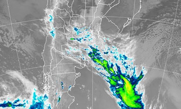 En el recorte de imagen satelital se puede apreciar que la nubosidad cubre toda la región pampeana.