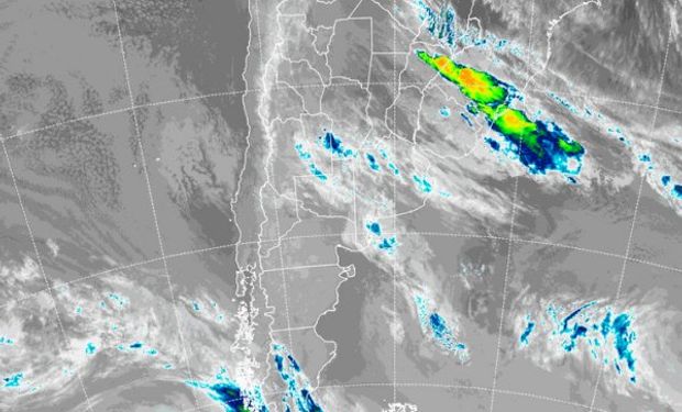 Nubosidad de distinto desarrollo en toda la zona pampeana la cual obedece al paso de una perturbación muy desorganizada.