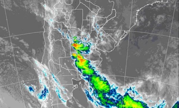 Las precipitaciones llegan al centro del país y se espera que haya acumulados de importancia