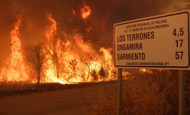 Córdoba: "Desde 2008 no hay un incendio así en la provincia”