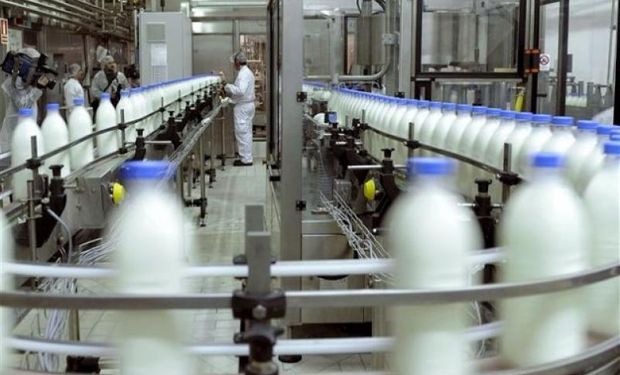 Exportación de lácteos: 9 empresas se quedaron con los envíos a Colombia