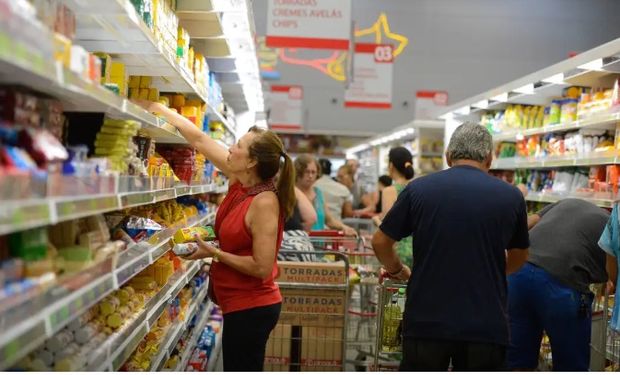 Para 2025, a projeção da inflação também subiu de 4,59% para 4,6%. (foto Tânia Rego/Ag Brasil)