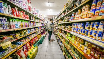 La inflación se aceleró en junio: pese a la caída en la economía se espera un aumento superior al 40 % en 2020