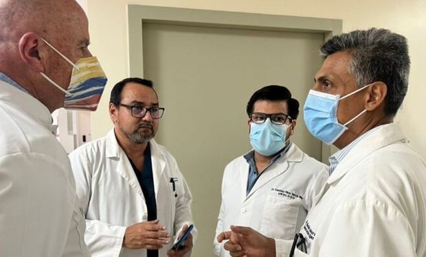 A menina infectada com gripe aviária (A-H5) está "estável", disse Francisco Pérez, do Ministério de Saúde Pública (MSP) do Equador. (foto - Doble LLave)