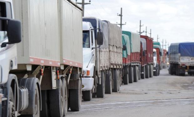 Ingreso de camiones a los puertos se equiparó durante la semana pasada a los valores de plena temporada.