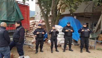 Impiden contrabando de granos en Salvador Mazza