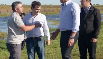 Buryaile visitó zonas inundadas