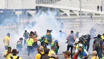 Lula decreta intervenção após invasões em Brasília; veja o vídeo