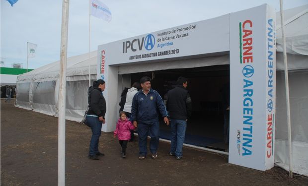 Carpa del IPCVA en AgroActiva. Foto: archivo.