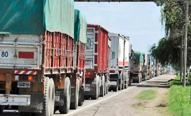Santa Fe espera 20 mil camiones por día por la cosecha gruesa: buscan ordenar el tránsito y la seguridad
