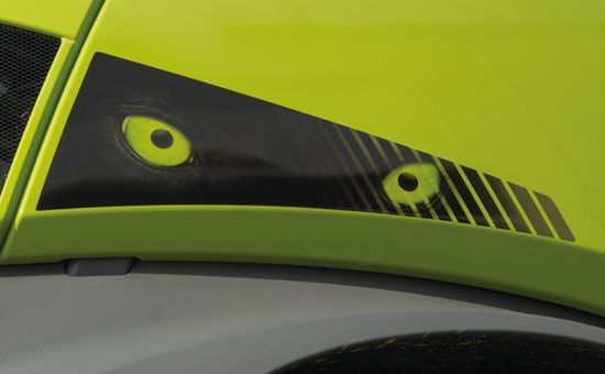 CLAAS lanzó oficialmente en Argentina las nuevas picadoras JAGUAR 1000, las JAGUAR Green Eye y el portfolio completo de línea verde y tractores hicieron su debut ante clientes y agentes de venta