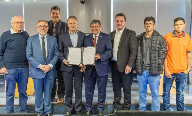 JBS e governo federal firmam parceria para empregar beneficiários do Bolsa Família