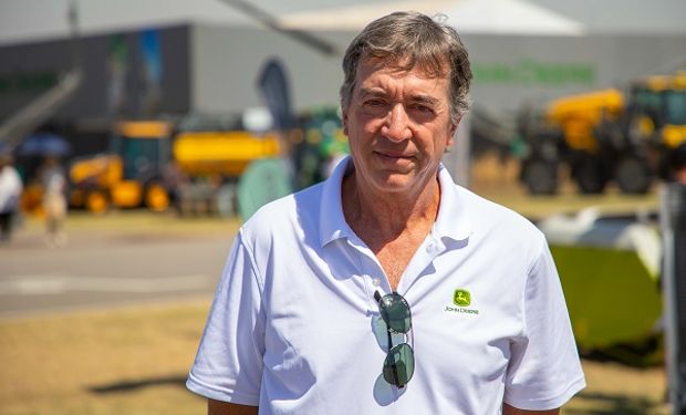 John Deere invierte US$ 15 millones para aumentar en un 50% la producción de pulverizadoras y sembradoras de PLA