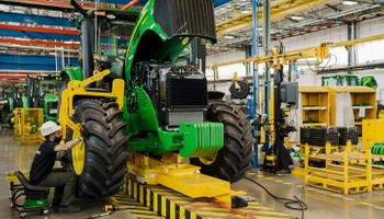 John Deere ganó US$ 4819 millones en el primer semestre y la facturación creció un 30,9 %