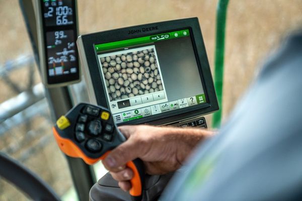 John Deere anunció que baja los precios en Argentina