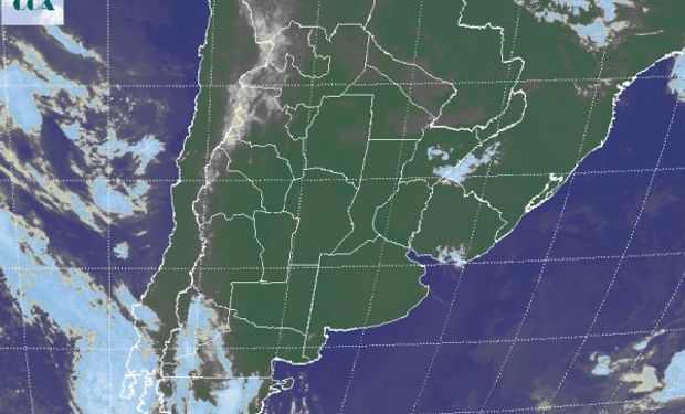 La foto satelital continúa mostrando el predominio de cielos despejados en gran parte de la región pampeana, sin tener en cuenta las zonas que presentan escasa visibilidad por nieblas.
