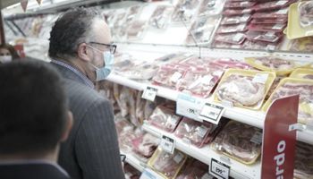Carne: el Gobierno prepara anuncio y presiona a frigoríficos para mantener "precios populares"