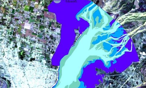 En imágenes: una gran superficie del fondo de la laguna Setúbal quedó al descubierto