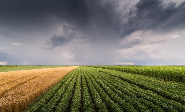 Frente fria avança e provoca tempestades no Sul do Brasil