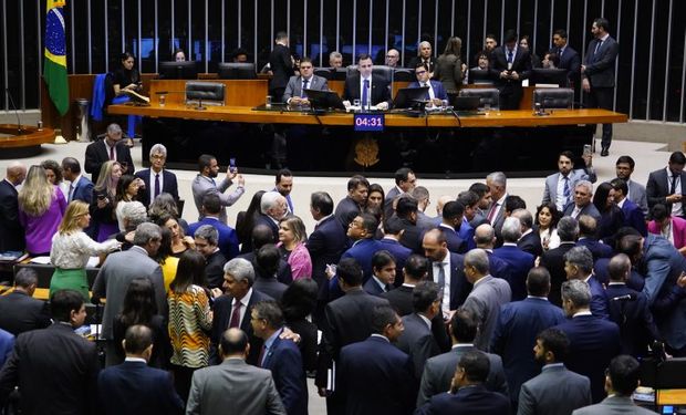 Proposta, que estabelece os critérios para a elaboração do Orçamento, segue agora para sanção.  (Foto - Pablo Valadares / Câmara dos Deputados)