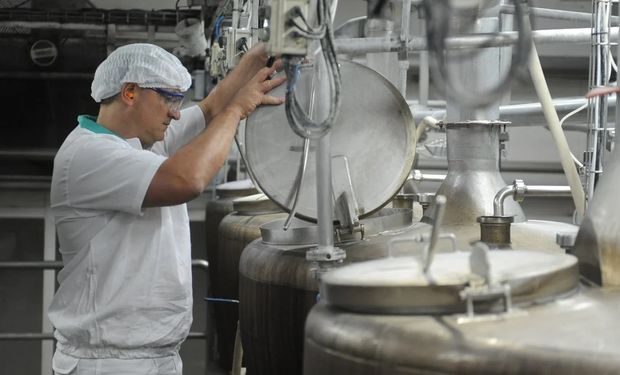 La industria láctea le planteó a Basterra los principales puntos para mejorar la competitividad