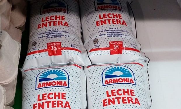El dilema surge de las faltantes que pueden registrarse en locales de la ciudad de Buenos Aires de leche incluida en el esquema de Precios Cuidados.