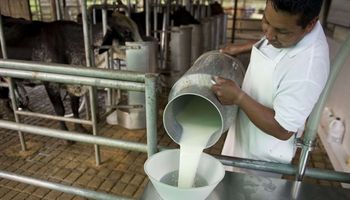 Productores lecheros se reunieron con Capitanich