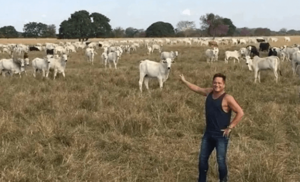 Qual era a responsabilidade de Leonardo na fazenda onde trabalhadores foram resgatados?