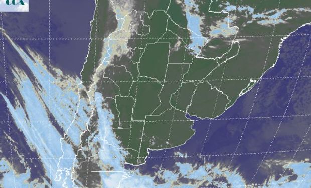 En el recorte de imagen satelital, puede apreciarse el avance de una perturbación desde el sur de Chile.