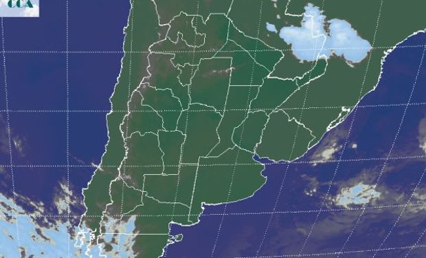 En la foto satelital no se aprecian las nubes bajas.