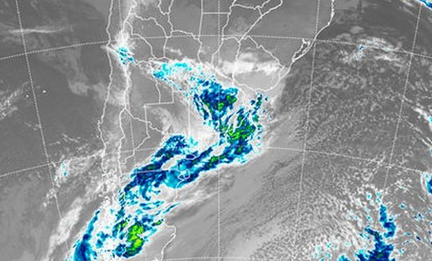En el recorte de imagen satelital, puede apreciarse la nubosidad que genera el sistema de baja presión sobre gran parte de la Patagonia.
