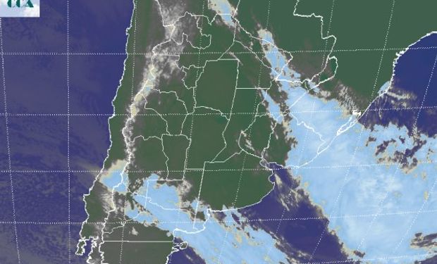 La foto satelital permite entender con claridad la situación meteorológica presente.