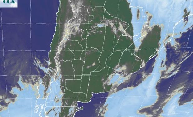 En el recorte de imagen satelital, se aprecia el avance del buen tiempo desde el oeste.