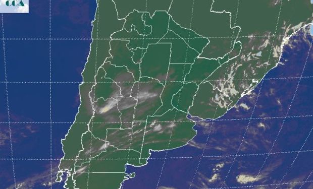La foto satelital muestra el avance desde el centro oeste de una perturbación que genera coberturas de nubes bajas y medias sobre la franja mediterránea.