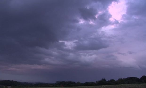 Tormentas podrían ser localmente intensas.