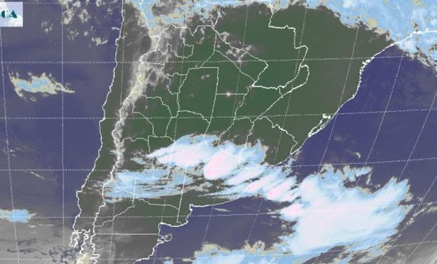 Puede observarse el tránsito de una perturbación sobre las provincias del centro con muy poca actividad por estas horas.