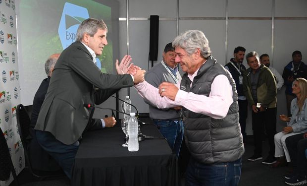 Caputo destacó que eliminar las retenciones es una obsesión del Gobierno: "Hay que tener confianza y paciencia, porque no se arreglan tantas décadas de desastres en un año y medio"