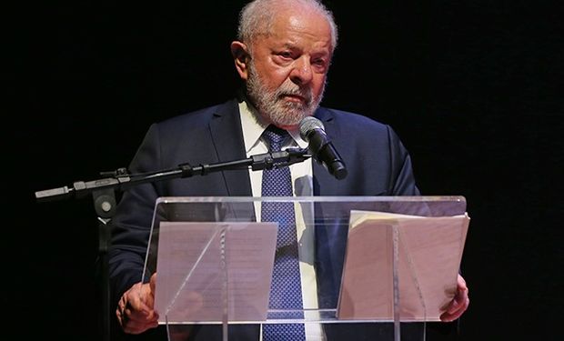 Lula criticou mais uma vez a Taxa Selic que considera " inviável para qualquer empresa, de qualquer segmento econômico." (foto - Fiesp)