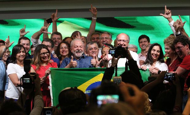 Disputa entre Lula e Bolsonaro também foi a mais apertada da história com diferença de 1,8% dos votos válidos. (foto - divulgação)