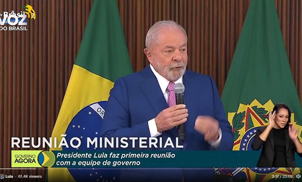"Nós vamos exigir que a lei seja cumprida”, disse Lula.