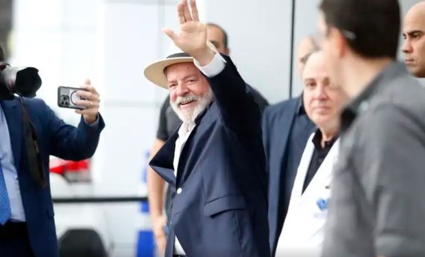 Presidente da República, Luiz Inácio Lula da Silva após cirurgia no hsopital Sírio-Libanês. (Foto: Paulo Pinto/Agência Brasil)