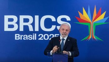 Lula reforça Brics contra tarifaço dos EUA e diz que OMC aceita “chantagem tarifária”