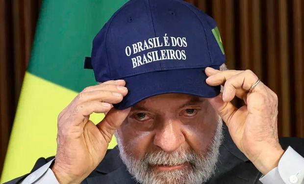 O presidente Luiz Inácio Lula da Silva coordena reunião ministerial, no Palácio do Planalto. (Foto: Marcelo Camargo/Agência Brasil)