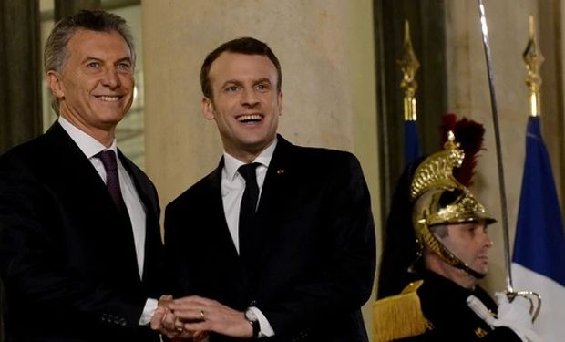 Mauricio Macri junto a su par francés Emmanuel Macron.