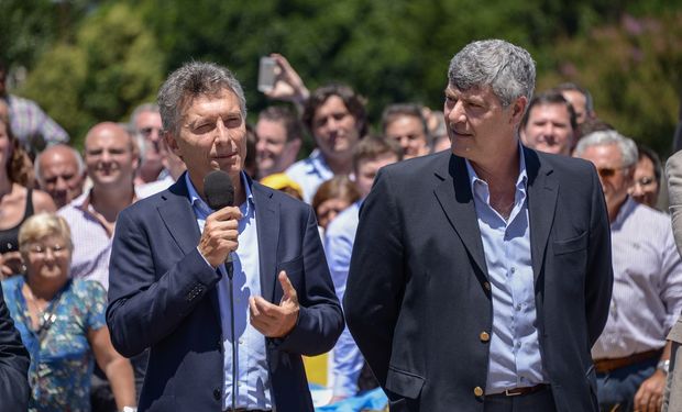 El presidente Mauricio Macri y el ministro Ricardo Buryaile durante los anuncios.