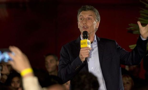 "Acá hay que bajar la inflación y parar con las devaluaciones", advirtió.