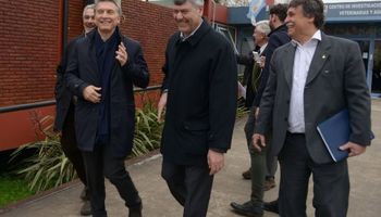 Macri volvió a visitar el INTA y apoyó a sus investigadores
