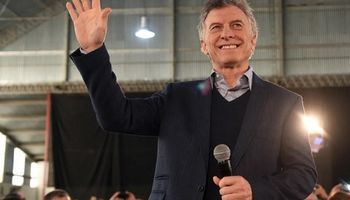 Macri promete reducir a cero las contribuciones patronales para nuevos empleados