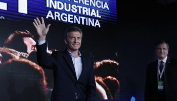 Macri amplió a la industria la quita de retenciones y advirtió contra el aumento de precios
