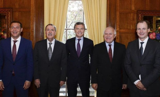 Macri ofrece salida política al reparto fiscal.